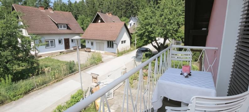 靠近佩岑滑雪区的埃伯恩多夫公寓(Modern Apartment with Garden Near the Petzen Ski Area in Eberndorf Carinthia)图片
