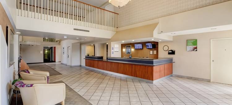 尔湾6号汽车旅馆 - 奥兰治县机场店(Motel 6 Santa Ana, CA - Irvine - Orange County Airport)图片