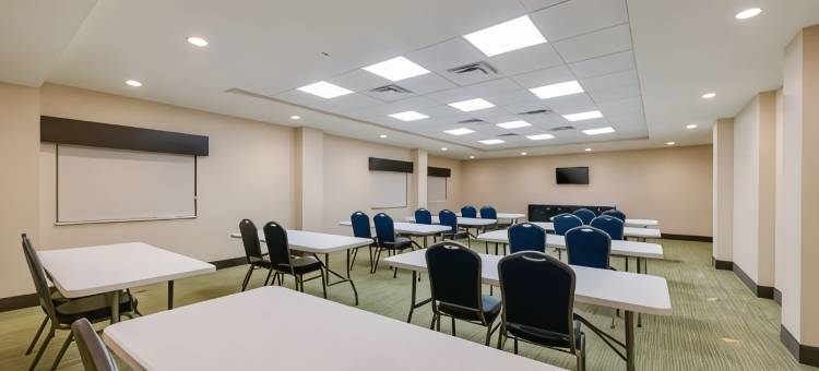 阿德莫尔品质酒店及套房(Quality Inn & Suites)图片