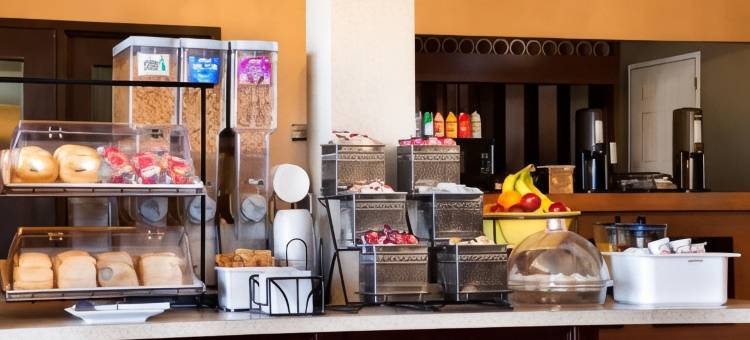 布罗克维尔速8酒店(Super 8 by Wyndham Brockville)图片