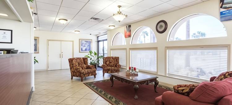 威基沃奇斯普林西尔6号汽车旅馆(Motel 6 Spring Hill, FL - Weeki Wachee)图片