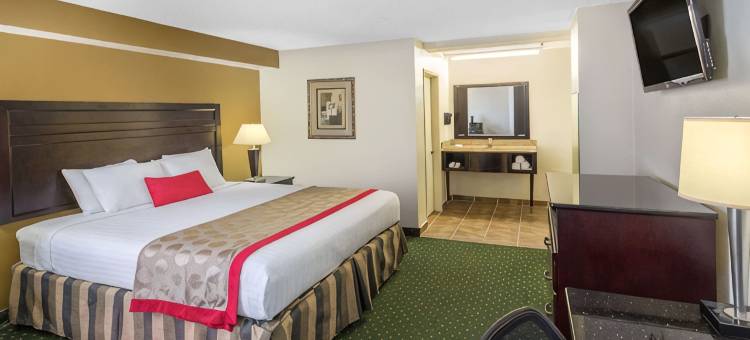 安大略华美达酒店(Ramada by Wyndham Ontario)图片