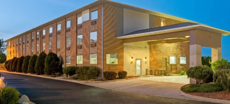 格尼速8酒店(Super 8 by Wyndham Gurnee)图片