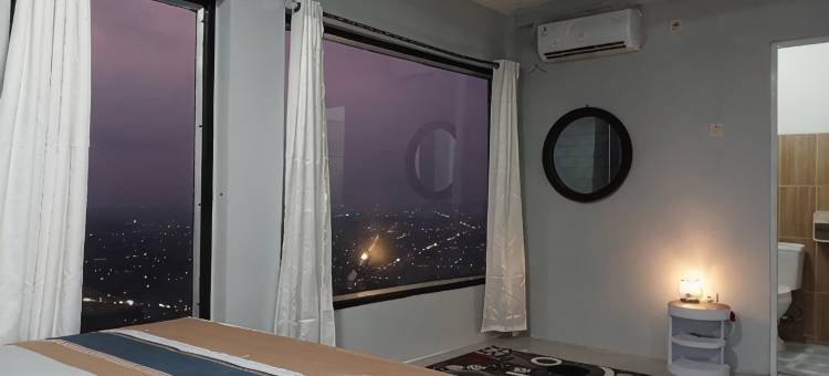 Contana Glamping with Jogja City View图片
