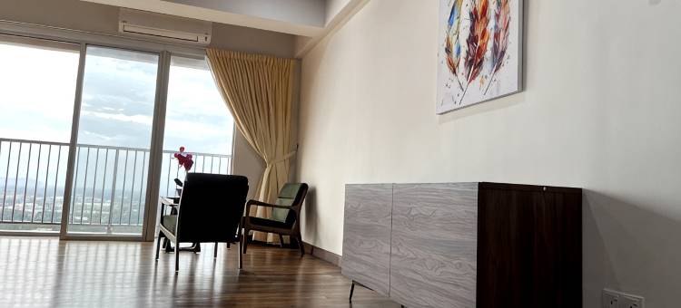 {Free Wifi}Spacious Wooden TOP Floor Apartment图片