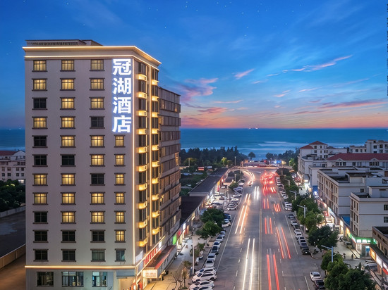 汕尾冠湖酒店(汕尾城区滨海大道店)