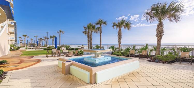 高端豪华公寓大厦，设有临海超大阳台(High End Lux Condo With Oceanfront Massive Balcony)图片