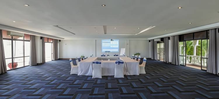 城市蓝溪边酒店和套房(CityBlue Creekside Hotel & Suites)图片