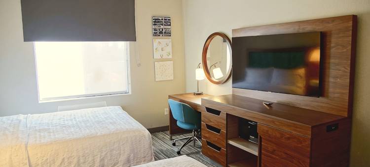 大教堂城汉普顿酒店及套房(Hampton Inn & Suites Cathedral City)图片