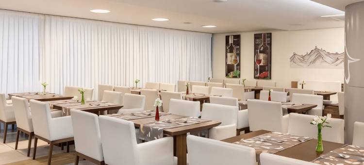 马卡埃华美达酒店及套房(Ramada by Wyndham Macae Hotel & Suites)图片