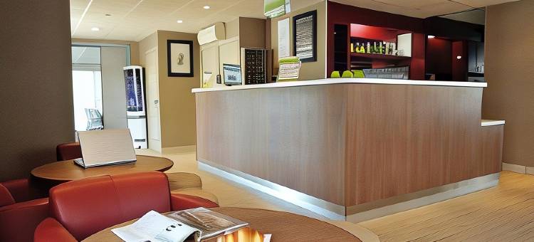 波尔多南佩萨克康铂酒店(Campanile Nature - Bordeaux Sud Pessac)图片