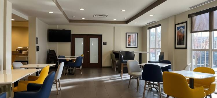 丹佛国际机场舒适套房酒店(Comfort Suites Denver International Airport)图片