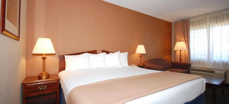 马格努森红男爵酒店(Magnuson Hotel Red Baron)图片