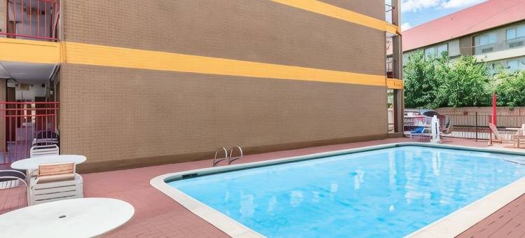 休斯顿霍比机场温德姆豪生酒店(Howard Johnson by Wyndham Houston Hobby Airport)图片