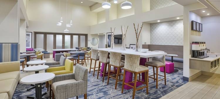 希尔顿欢朋套房酒店-奥克伍德村克利夫兰(Hampton Inn & Suites Cleveland/Oakwood Village)图片