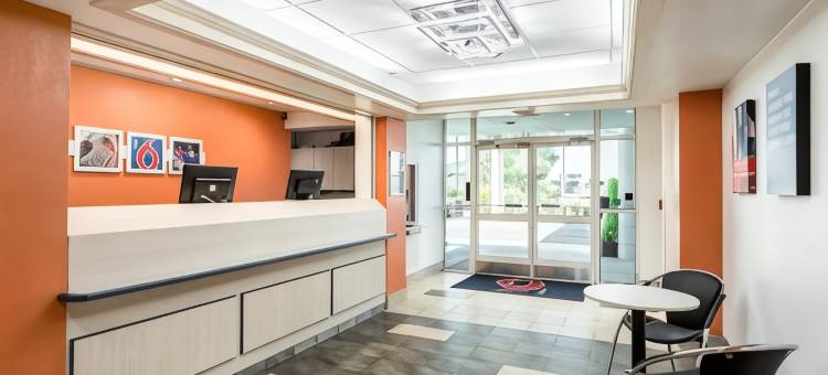 罗斯威尔6号汽车旅馆(Motel 6 Roswell, NM)图片