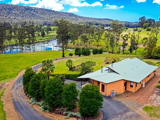 克拉伦登森林休闲酒店