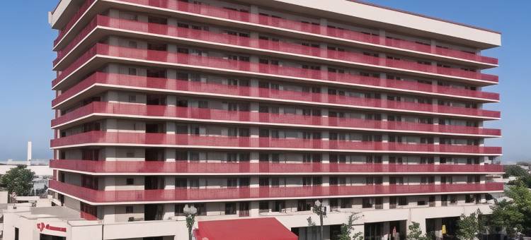 圣迭戈国家城市温德姆华美达酒店(Ramada by Wyndham San Diego National City)图片