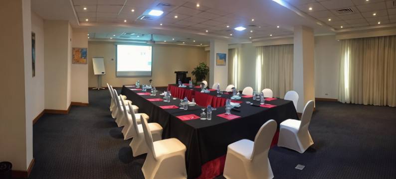 瑞士金字塔海湾酒店(Swiss Inn Pyramids Golf Resort)图片