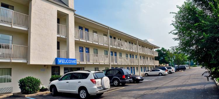 西维吉尼亚查理斯顿戴斯酒店(Days Inn by Wyndham Charleston WV)图片