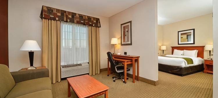 雷德蒙德机场舒适套房酒店(Comfort Suites Redmond Airport)图片