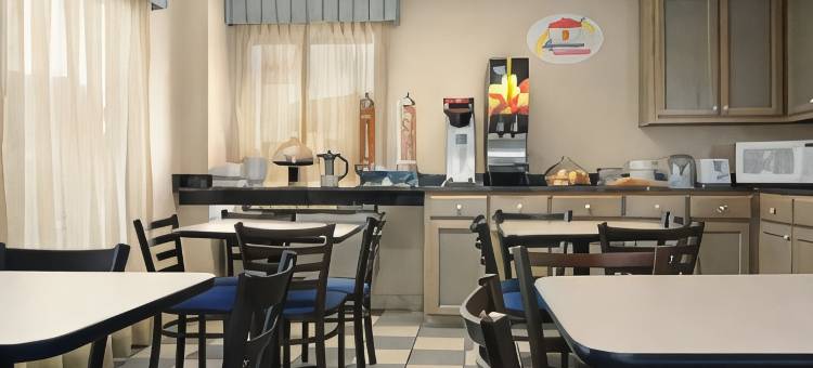 哈蒂斯堡南速8酒店(Super 8 by Wyndham Hattiesburg South)图片