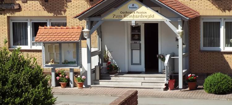 到Reinhartswald的旅馆酒店(Hotel Garni Zum Reinhardswald)图片