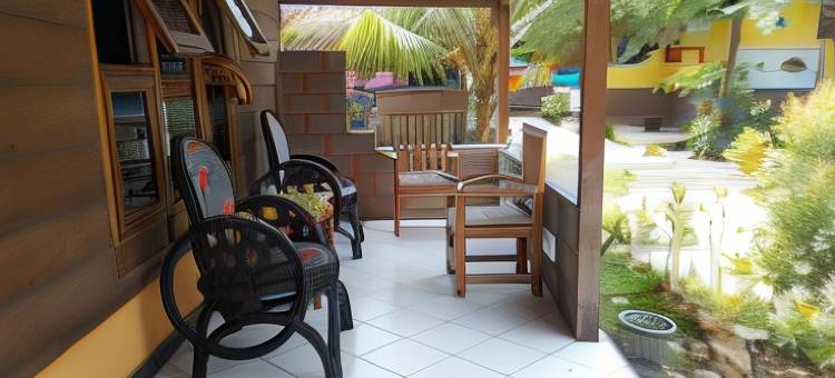 Harry's Ocean House Watukarung Homestay图片