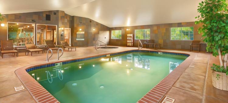 图拉丁-南奥斯威戈湖舒适套房酒店(Comfort Inn & Suites Tualatin - Lake Oswego South)图片