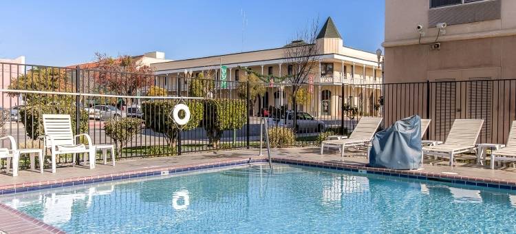 汉福德勒穆尔舒适酒店(Comfort Inn Hanford Lemoore)图片