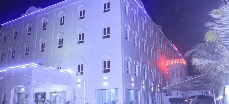 皇家花园酒店(Royal Gardens Hotel)图片