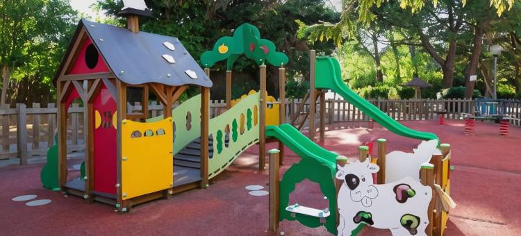 杏仁索威尔家庭(Sowell Family les Amandiers)图片