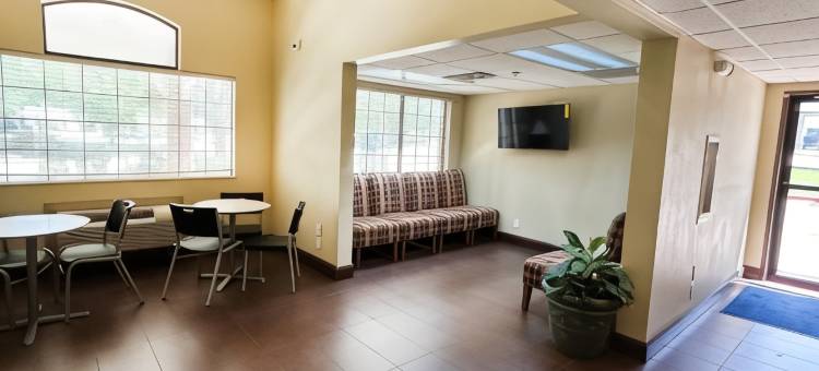 阿林顿/达拉斯地区温德姆麦客达套房酒店(Travelodge by Wyndham Arlington/Dallas Area)图片