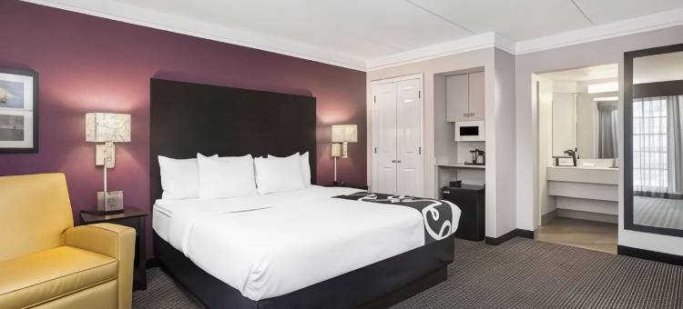 弗雷斯诺优胜美地拉昆塔温德姆酒店(La Quinta Inn by Wyndham Fresno Yosemite)图片