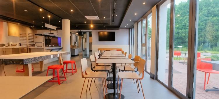 宜必思快捷里尔蒙桑巴勒尔酒店(Ibis Budget Lille Marcq-en-Baroeul)图片