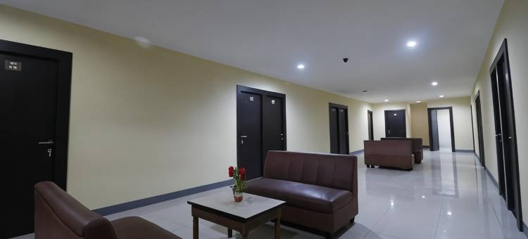 红多兹酒店-近ITC塞姆帕卡马斯(RedDoorz Near ITC Cempaka Mas)图片