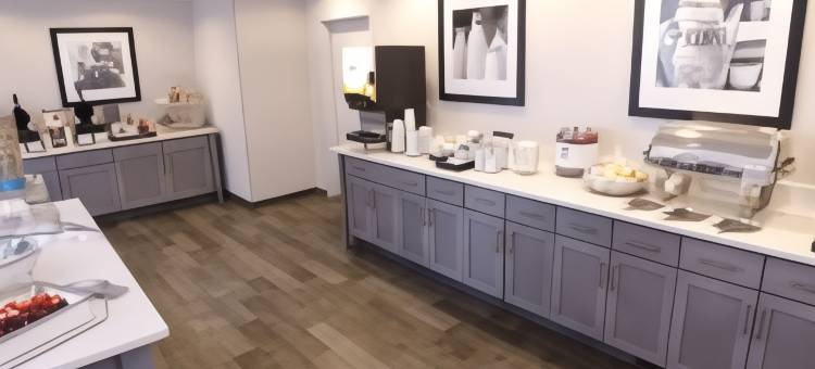 森林之城欢朋套房酒店(Hampton Inn & Suites Forest City)图片