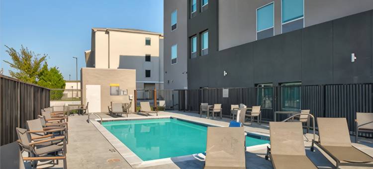 達拉斯费尔帕克温德姆拉昆塔套房酒店(La Quinta Inn & Suites by Wyndham Dallas/Fairpark)图片