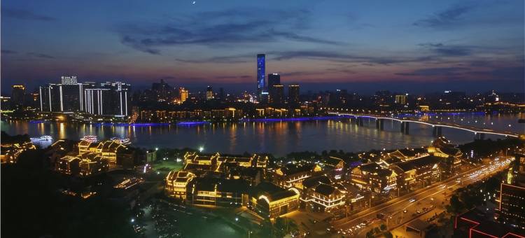 柳州帝尊酒店(广西科技大学华润万象城店)图片