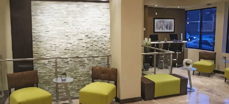 奥沙瓦拉昆塔温德姆套房酒店(La Quinta Inn & Suites by Wyndham Oshawa)图片
