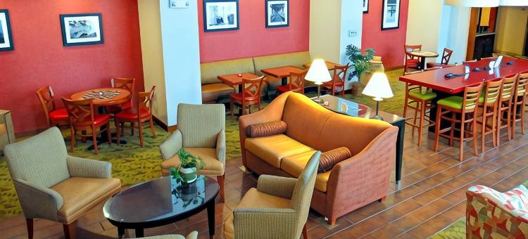 蒂尔顿欢朋套房酒店(Hampton Inn & Suites Tilton)图片