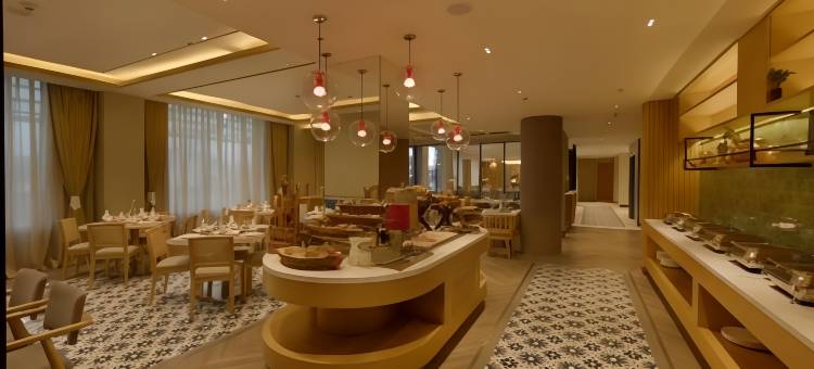 斯利那加萨罗瓦尔门廊酒店(Sarovar Portico Srinagar)图片