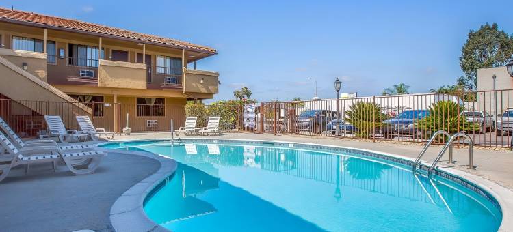 圣地亚哥东桑蒂罗德威酒店(Rodeway Inn Santee San Diego East)图片