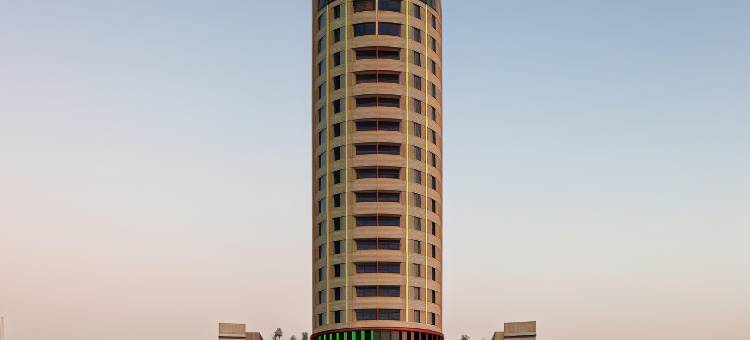 迪拜科学园假日酒店及套房(Holiday Inn & Suites Dubai Science Park)图片