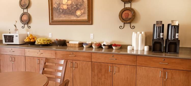 克莱蒙-大草原华美达酒店(Ramada by Wyndham Clairmont/Grande Prairie)图片