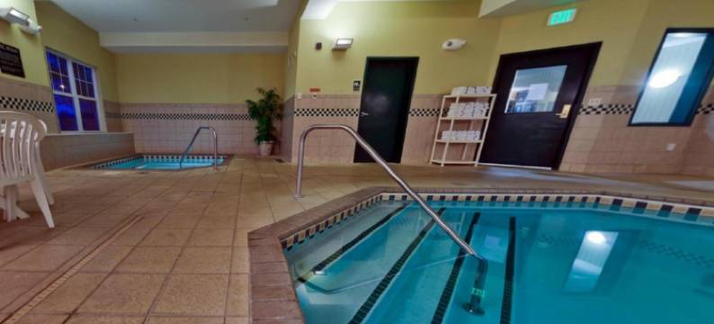 圣克劳德东丽怡酒店(Country Inn & Suites by Radisson, St. Cloud East, MN)图片