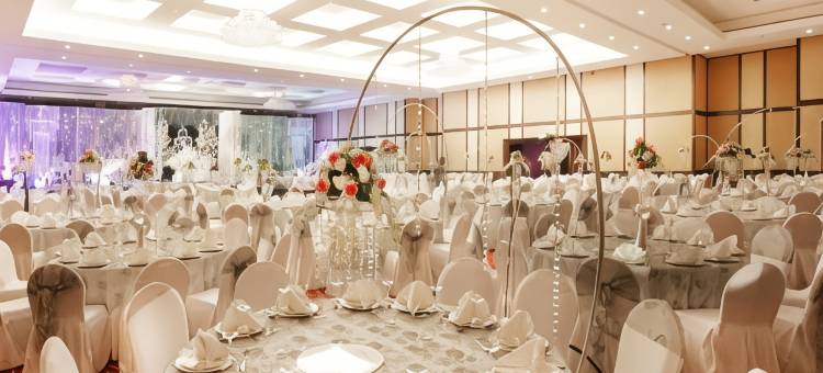 阿吉曼温德姆华美达套房酒店(Ramada Hotel & Suites by Wyndham Ajman)图片