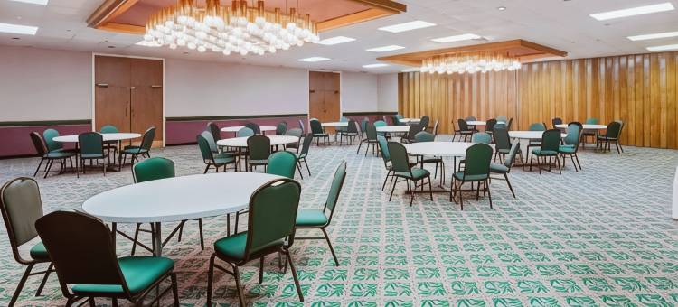 贝城温德姆戴斯酒店(Days Inn by Wyndham Bay City)图片