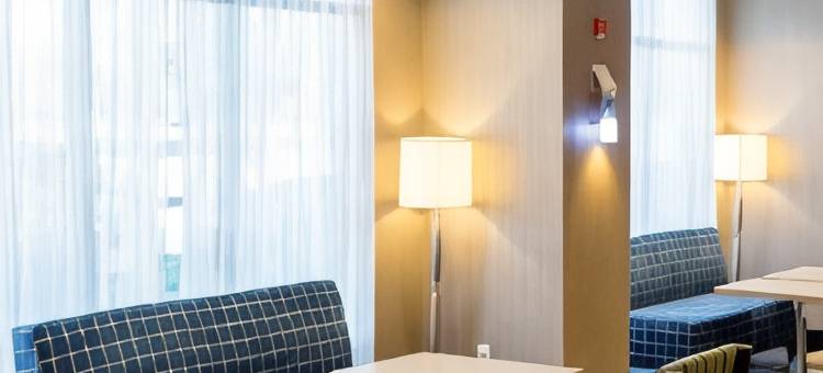 牛津会议中心欢朋酒店(Hampton Inn Oxford/Conference Center)图片