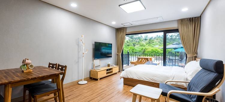 Jeju One Pine Tree Pension图片